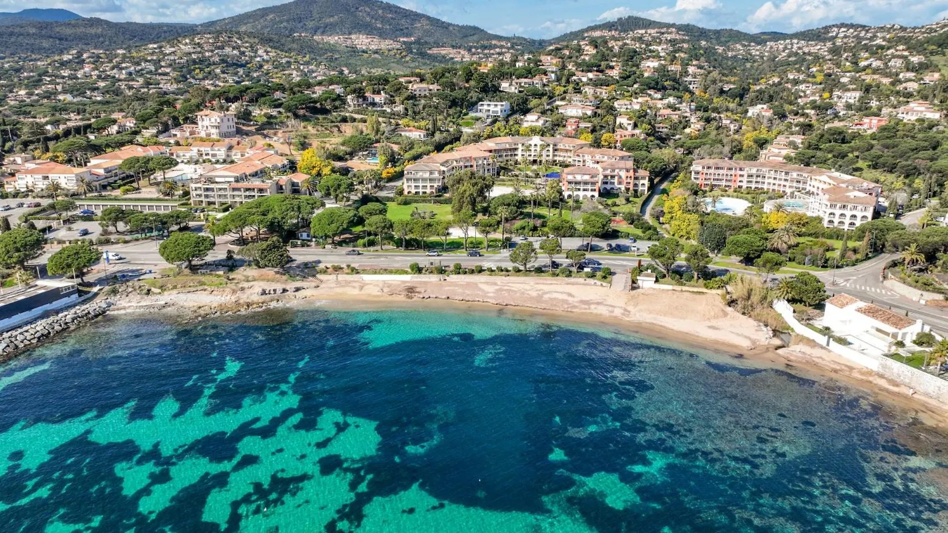 Apartment Les Calanques Spa Thalassotherapie-4 By Interhome Les Issambres